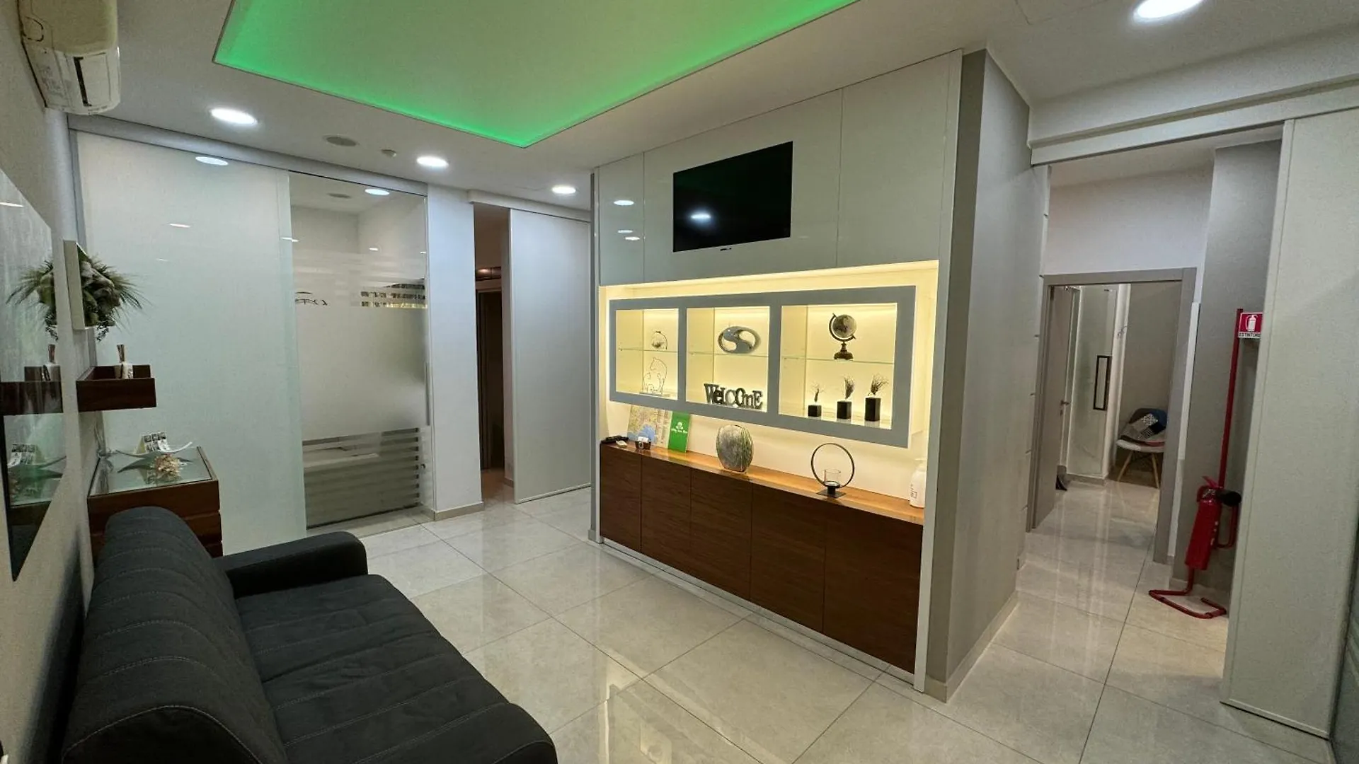 Apartment Holiday House Moni Naples